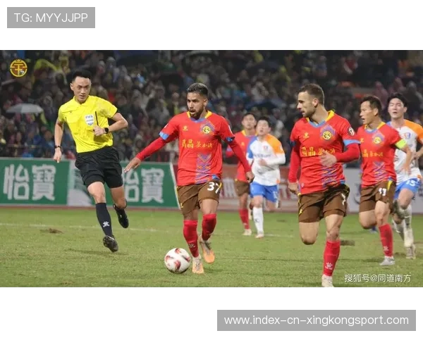 中超揭幕战爆满,全场人数刷新十年纪录 中超揭幕战爆满,全场人数刷新十年纪录