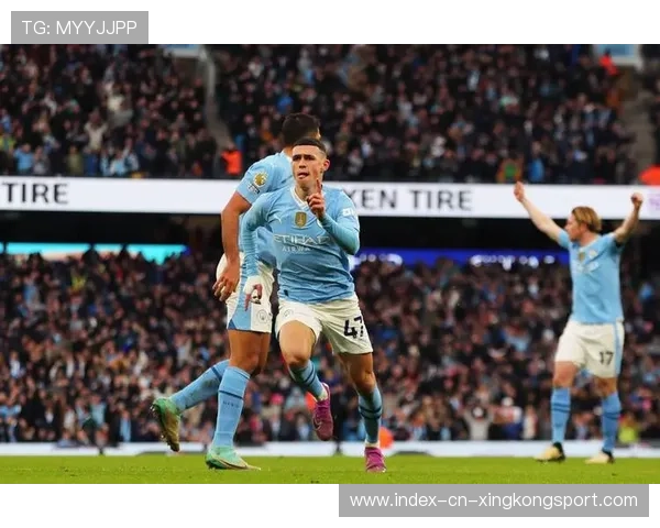 曼城左翼传中精准，福登凌空扫射命中