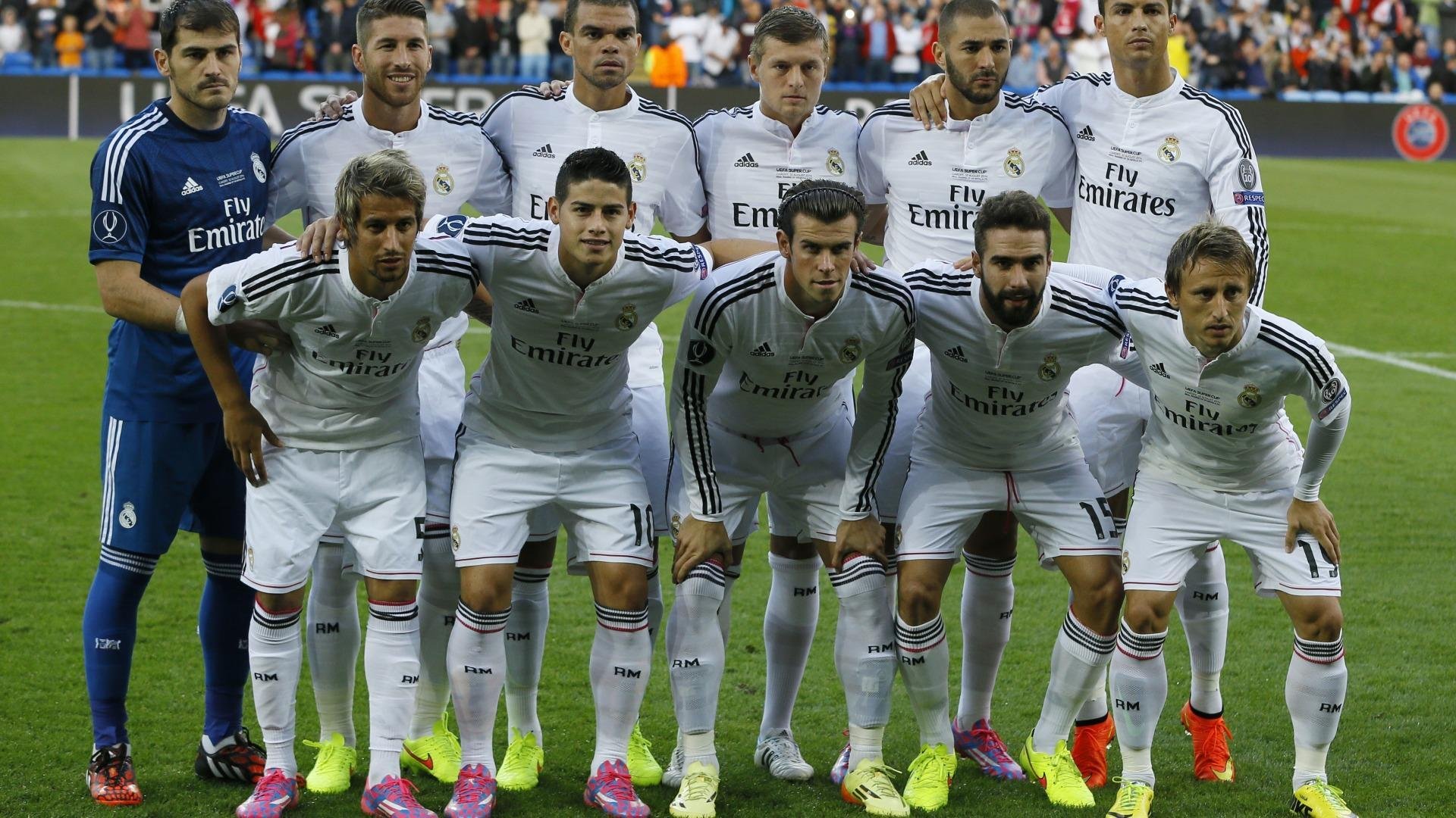 2026年世界综合格斗冠军赛 中量级统一战技惊裁判与观众